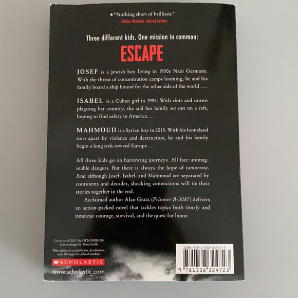 Refugee by Alan Gratz Paperback Chapter book - Picture 2 of 3